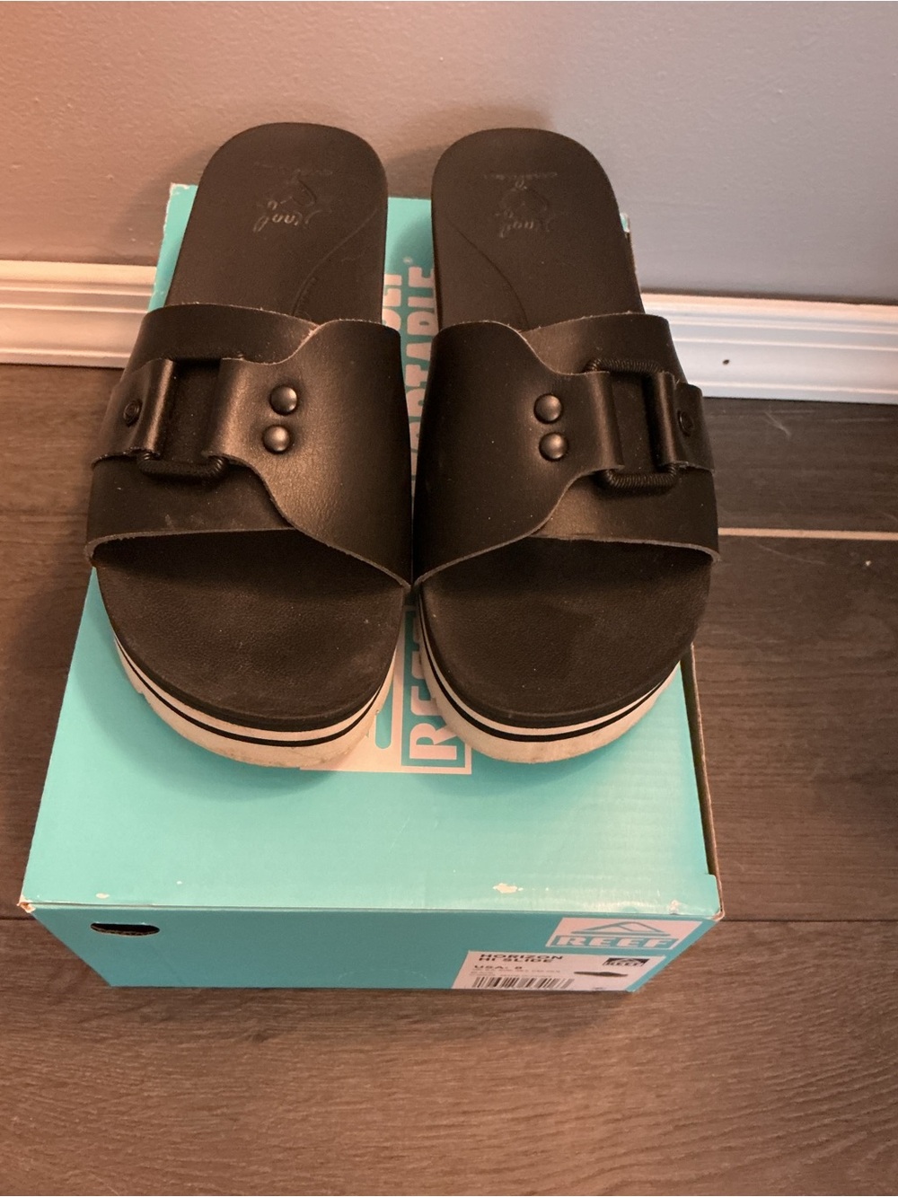 Women’s Reef Sandals